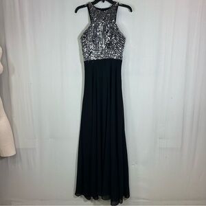 Beauty Kai 🌻 Elegant Black and Silver Sequin Evening Dress Sz S